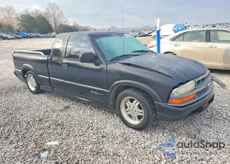 2001 Chevrolet S Truck S10 из США, поврежденный, VIN 1GCCS195618207216